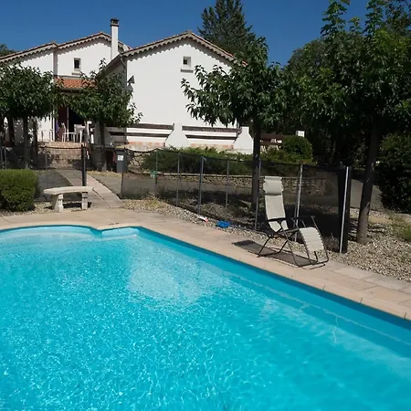 With River Views, * Uzer (Ardeche)