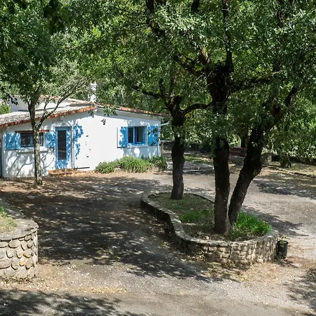Сasa de vacaciones With River Views, Uzer (Ardeche)