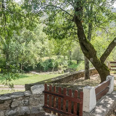 Сasa de vacaciones With River Views,